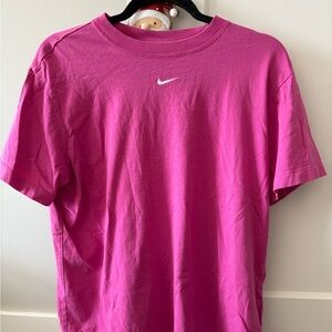 Nike Fuchsia Tee